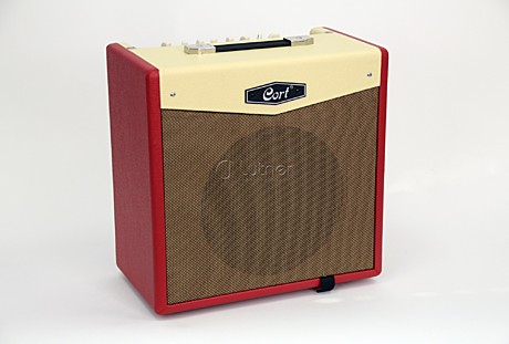CORT CM30R Red гитарный комбоусилитель 30 Вт